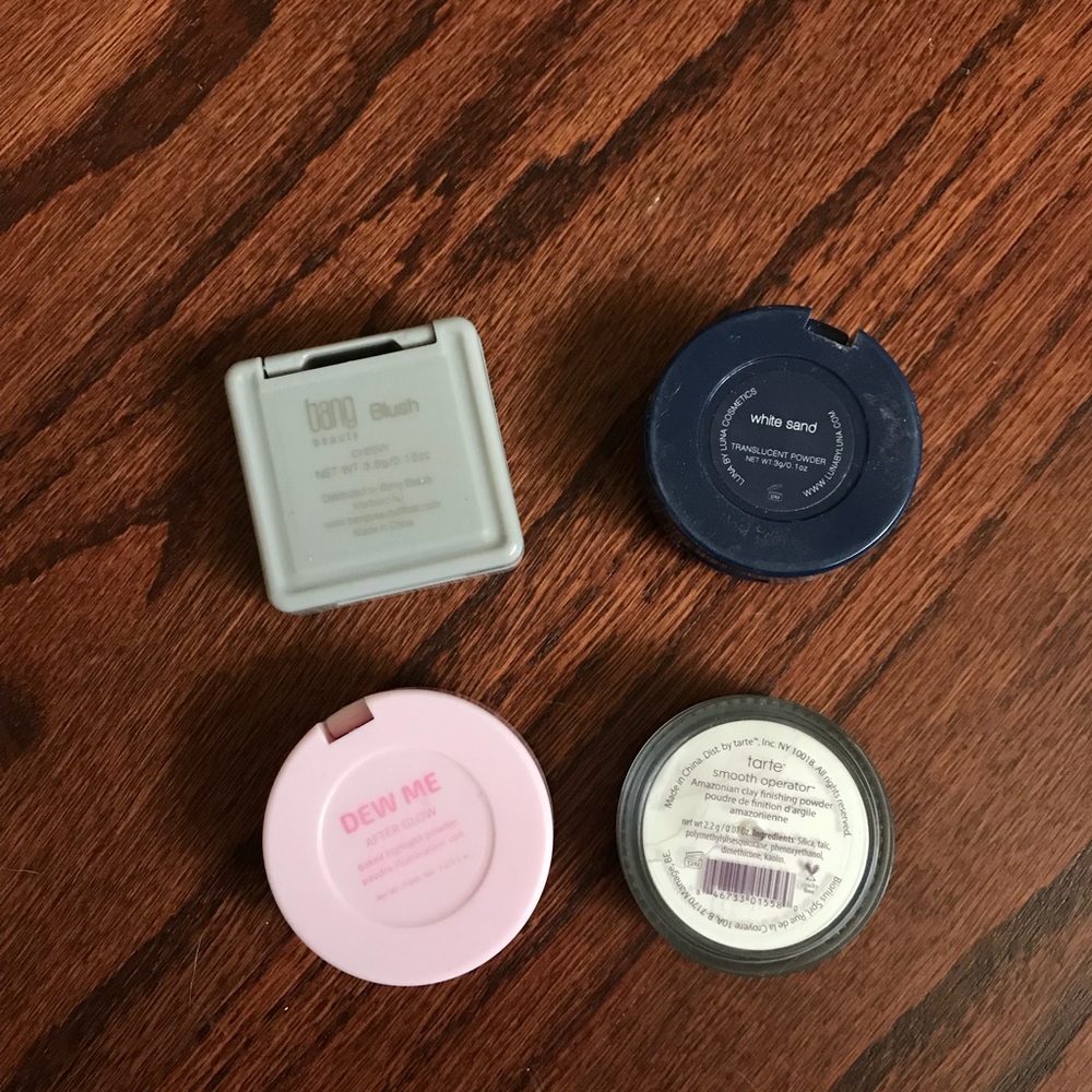 NIB Makeup bundle - Picture 4 of 6